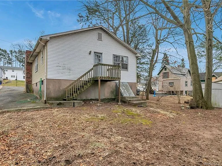 38 Diamond St — Photo 6