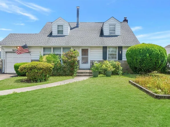 1890 Chester Drive, East Meadow, NY 11554