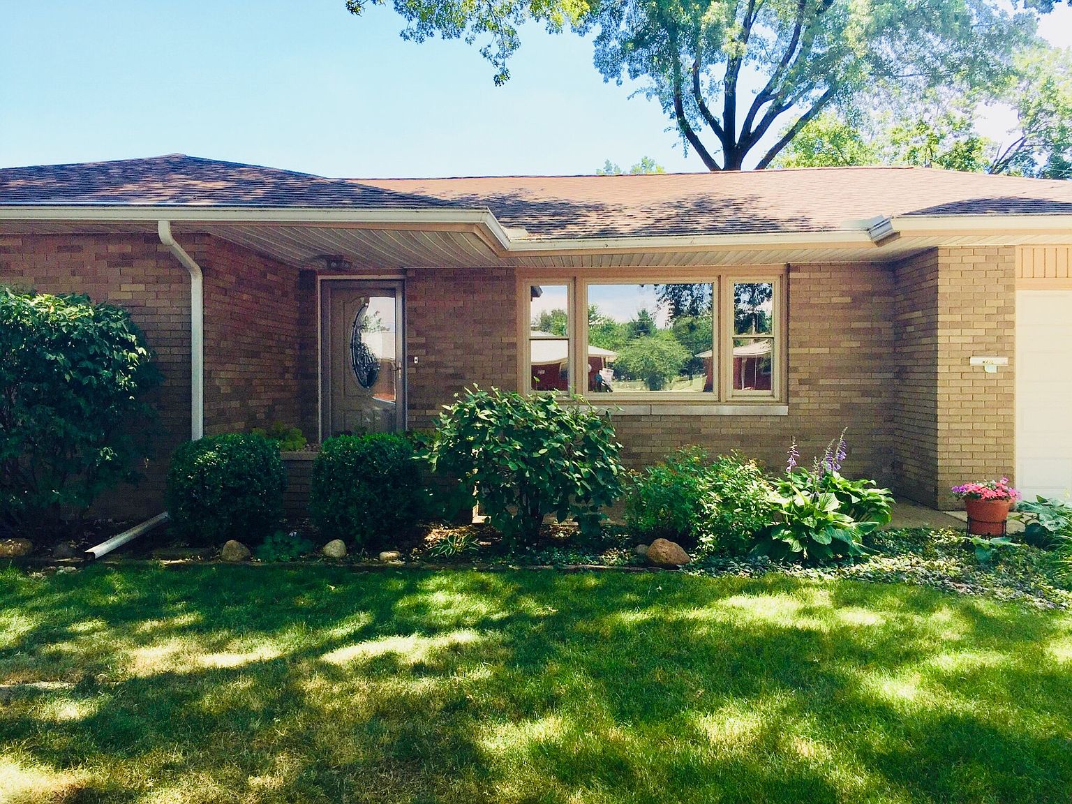 302 Lakeside Ave, Pekin, IL 61554 Zillow