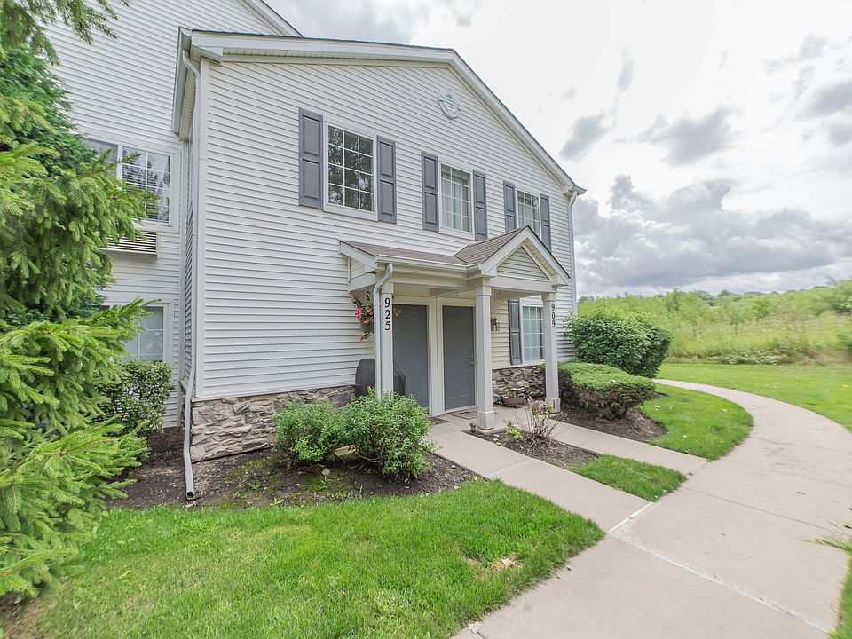 1st image of 925 Silverstone Dr
