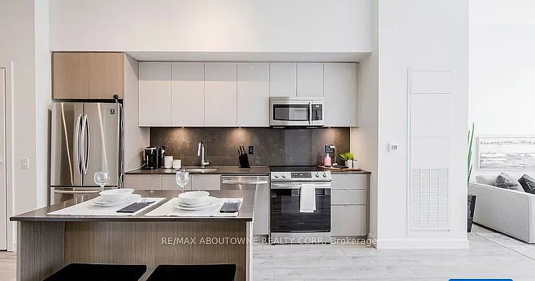 2 bed, $4,025 — Photo 4