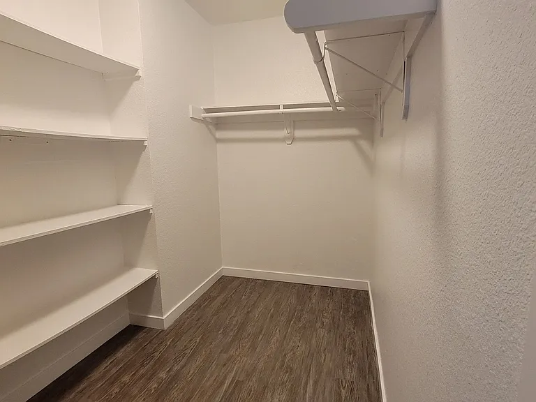 West Fifth Apartments — Photo 148