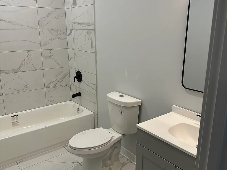 6554 S Champlain Ave #1 — Photo 8