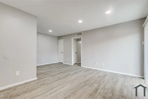 1207 Westridge Ave #102 — Photo 1