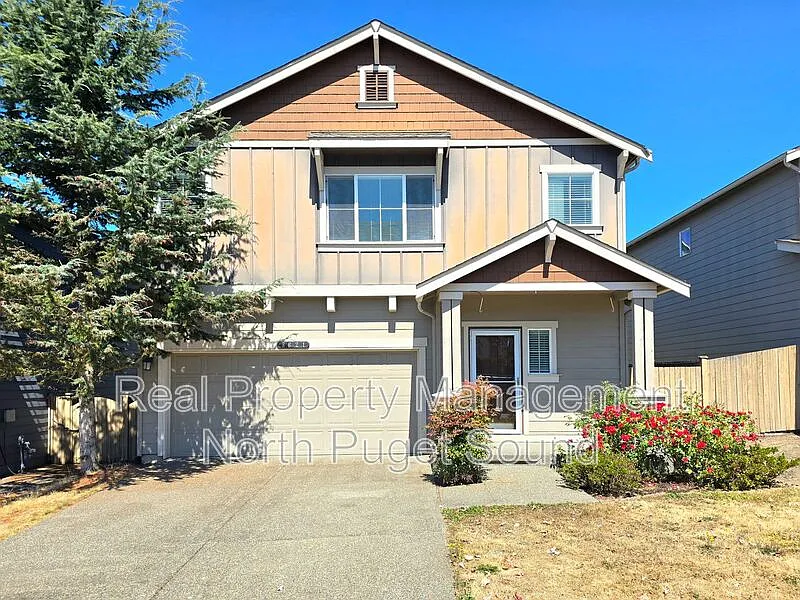 5 bed, 3.0 bath, 2425 sqft, $3,395 — Photo 1