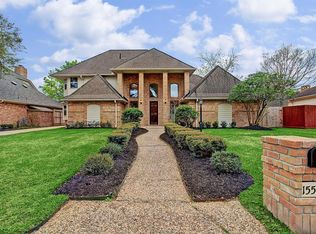 15519 Walkwood Dr, Houston, TX 77079
