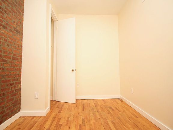 3rd image of 657 Macdonough St APT 1R