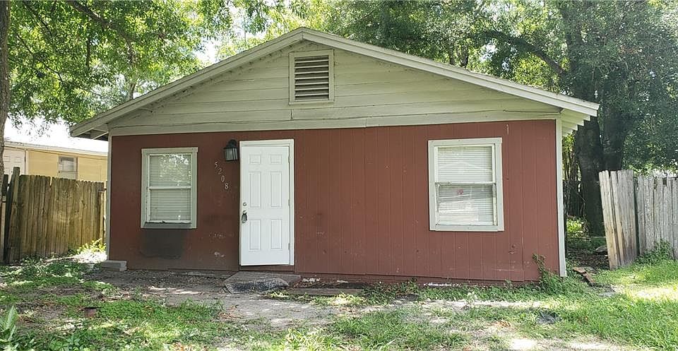 1st image of 5208 2nd St