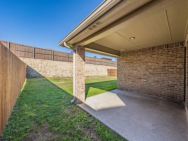 1625 Town Creek Cir — Photo 4
