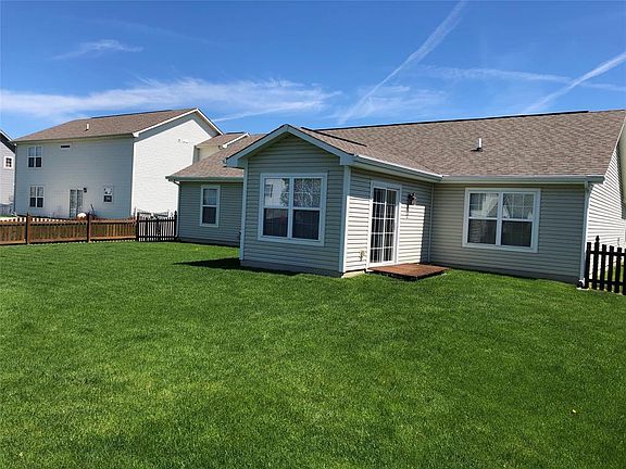 4th image of 2456 Foxtail Dr