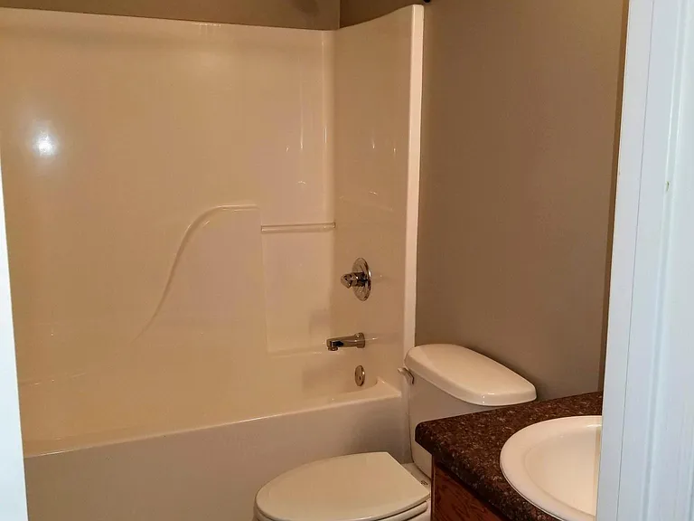 111 Nathan Dr — Photo 44