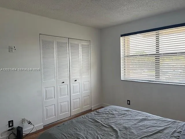 10054 Winding Lake Rd #201 — Photo 11