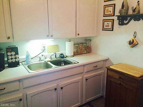 5th image of 4712 King St