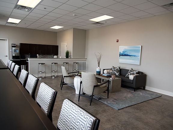 Wi-Fi Cafe offers Private Workstations and Coffee Bar