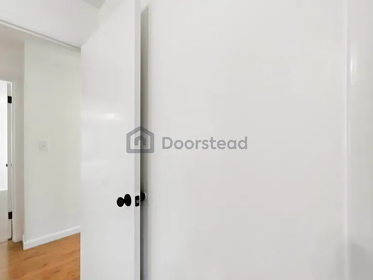 445 Granada Dr — Photo 16