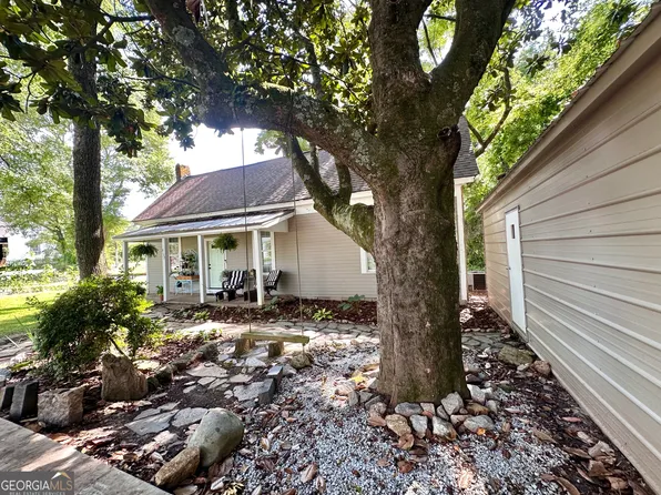 6192 Collins St NE, Covington, GA 30014