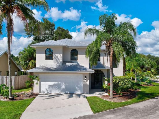 2212 NW 20th Avenue, Stuart, FL 34994
