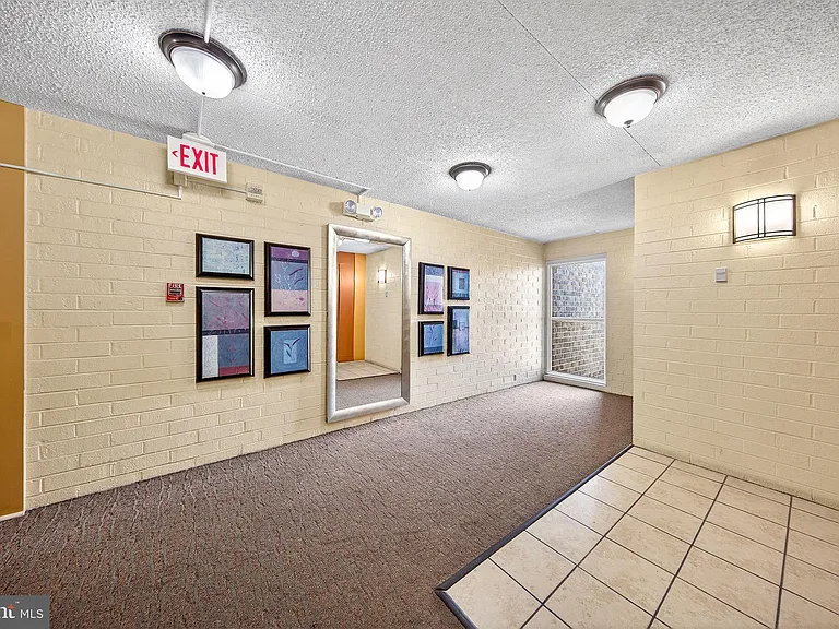 60 S Van Dorn St #413 — Photo 37