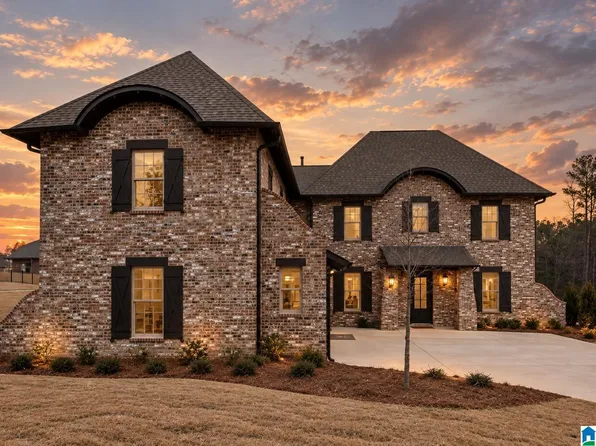 161 Calvert Cir, Birmingham, AL 35244