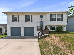 1708 Bluestem Cir, Cameron, MO 64429