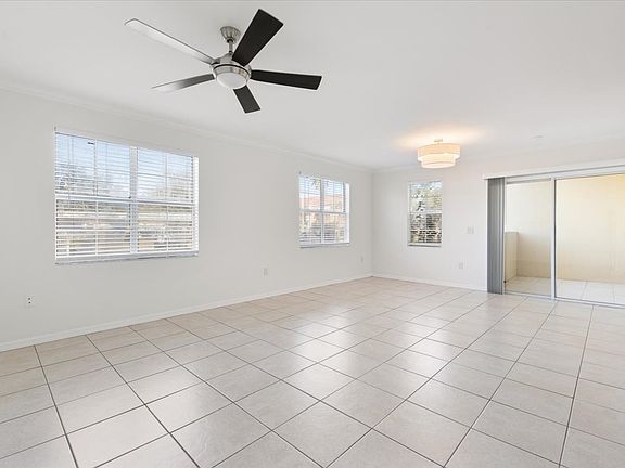 5th image of 1050 Villagio Cir Unit 102