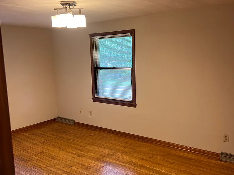 1832 Woodlawn Ave NW #1832 — Photo 6
