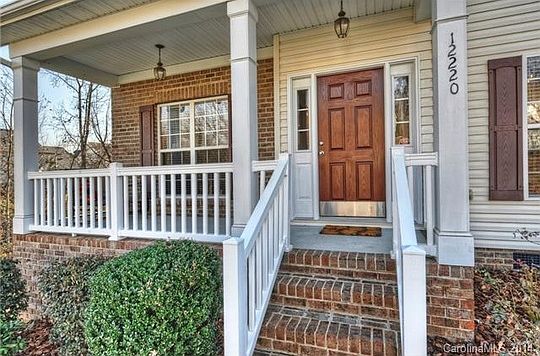 2nd image of 12220 Westbury Glen Ct