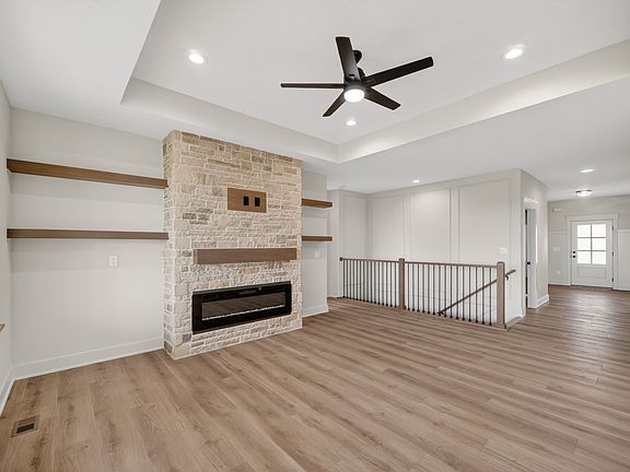 3rd image of 16408 N Valley Dr