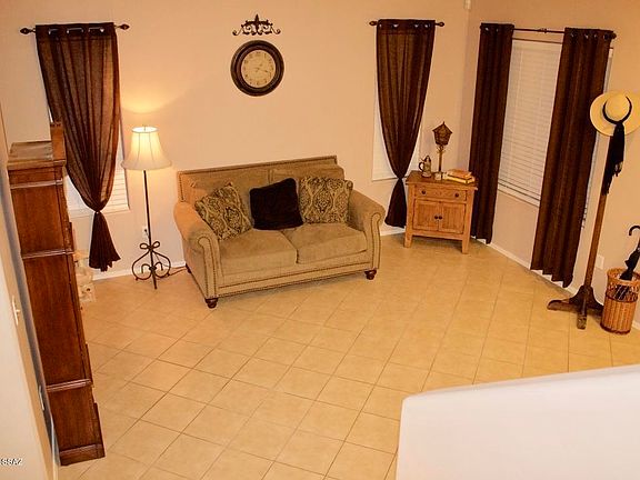 3rd image of 299 W Calle Cajeta