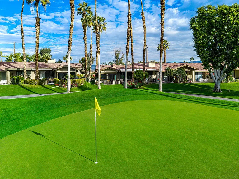 321 Bouquet Canyon Dr — Photo 37
