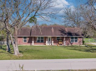 14749 S Dowling Rd, College Station, TX 77845