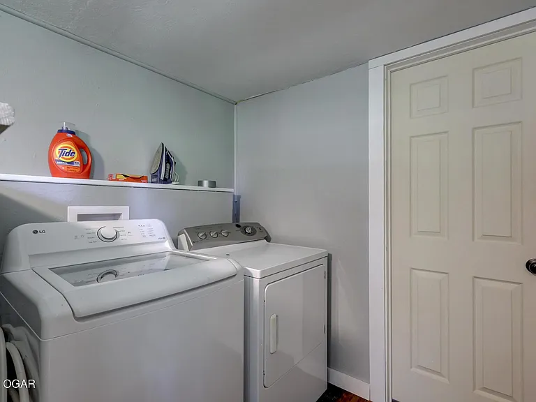 1265 S Brynewood Ln — Photo 10