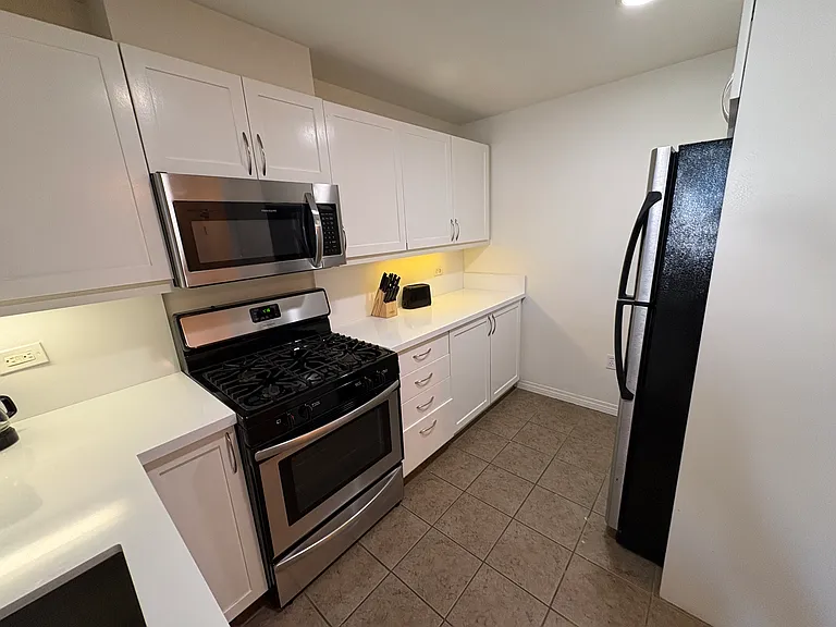 530 K St #711 — Photo 8