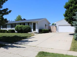 4828 57th St, Kenosha, WI 53144