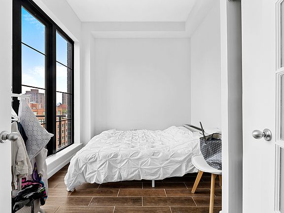 2nd image of 2147 2nd Ave APT 3A