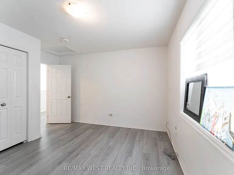301 Freure Dr — Photo 28