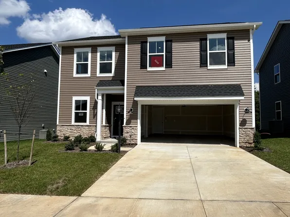 469 Gravenstein Ln, Martinsburg, WV 25401