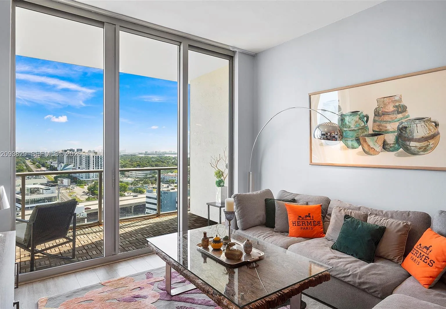 Two Midtown Miami Condo — Photo 2