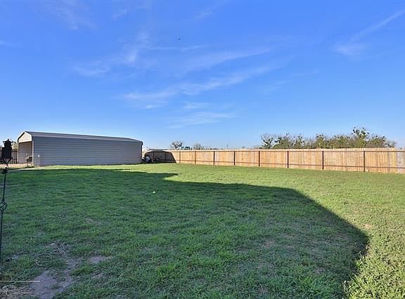 4th image of 101 Tempest Ln