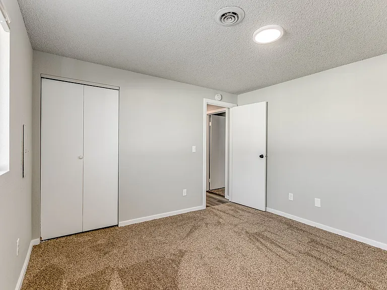 Heritage Manor — Photo 15