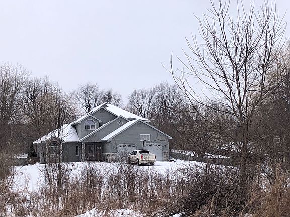 2nd image of 1063 Legault Blvd