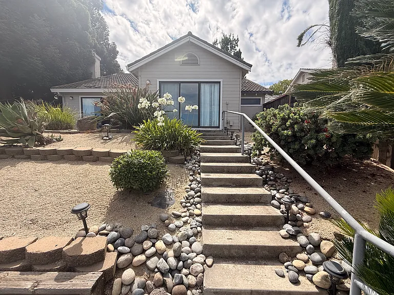 7134 Lighthouse Dr — Photo 21