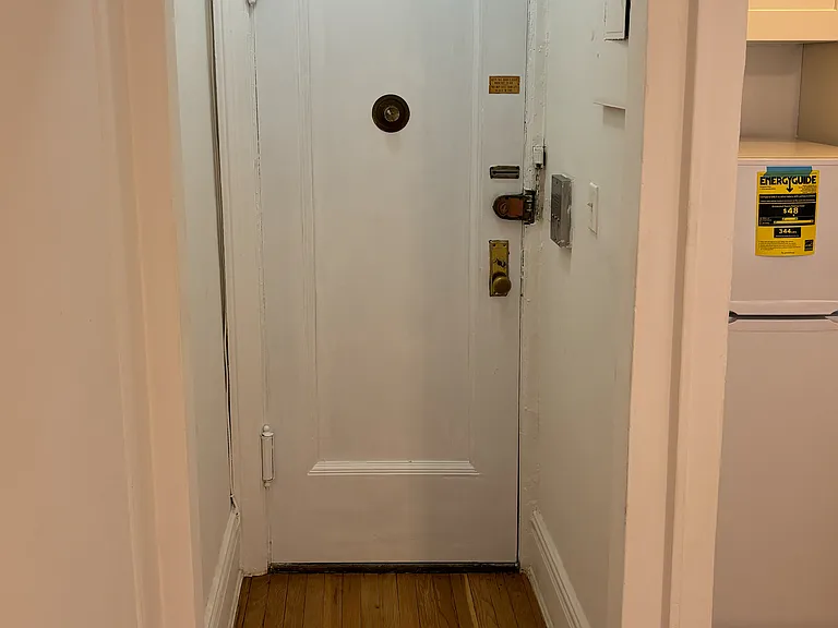 31-15 21st Ave #4G — Photo 10
