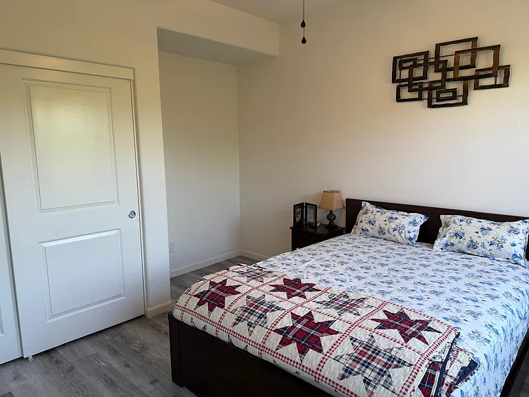 2450 Ellis Town Dr — Photo 3