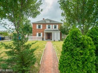 901 S Glebe Rd, Arlington, VA 22204