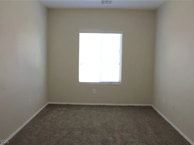 2212 Sawtooth Mountain Dr — Photo 2