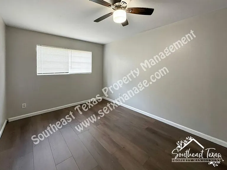 655 Adams St #1 — Photo 6