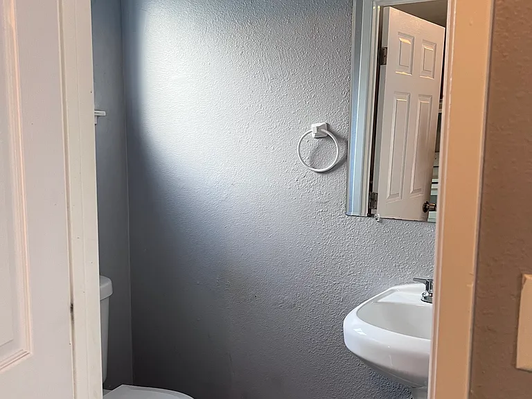 1313 Ensenada Dr #4 — Photo 6