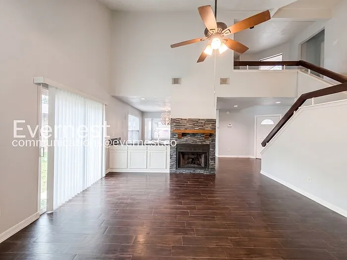 7842 Royan Dr — Photo 11
