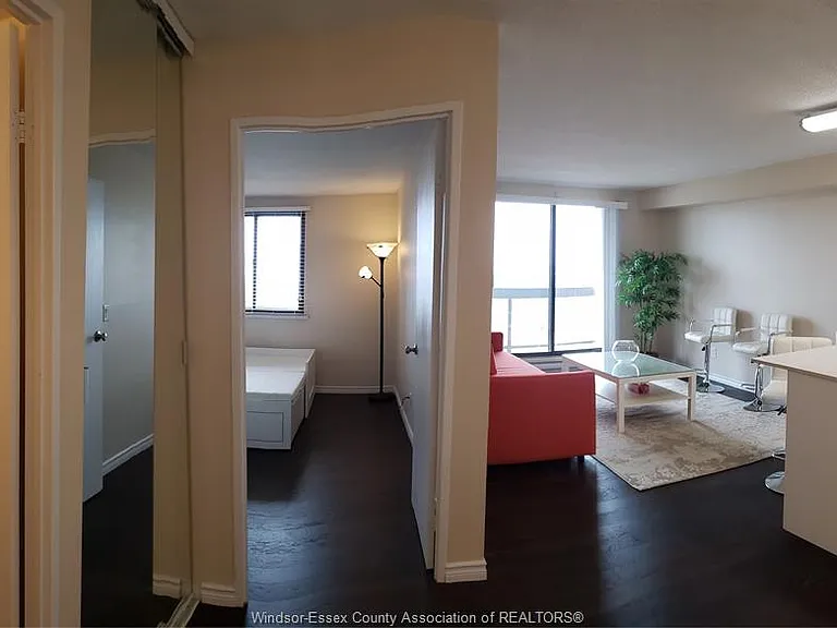 150 Park St W #2514 — Photo 4